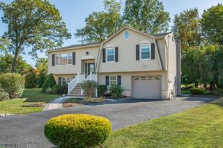 9 Dixon Pl, East Hanover Twp., NJ 07936