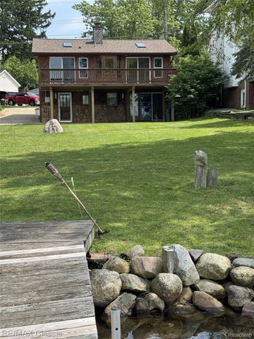 1508 LAKEVIEW Drive, Wolverine Lake Village, MI 48390