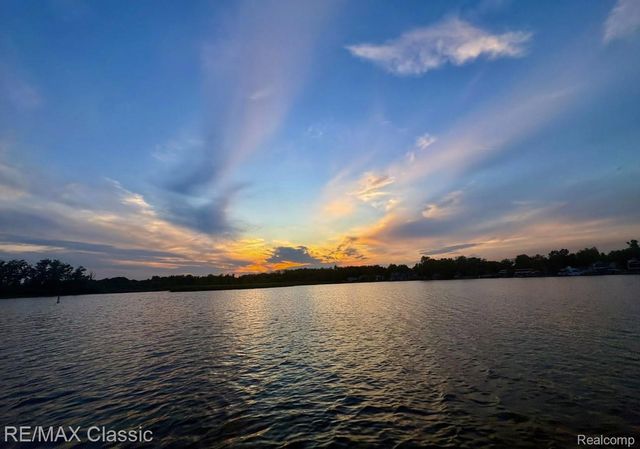 1508 LAKEVIEW Drive, Wolverine Lake Village, MI 48390