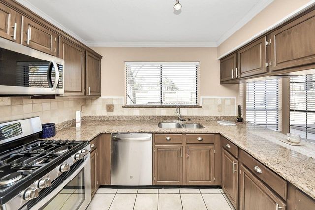 7607 Plumtree Forest Circle, Houston, TX 77095