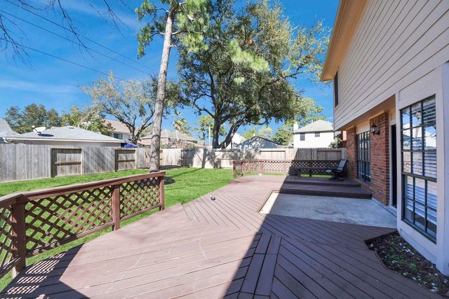 7607 Plumtree Forest Circle, Houston, TX 77095