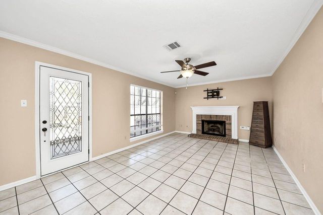 7607 Plumtree Forest Circle, Houston, TX 77095