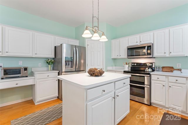 5630 Cambridge Bay Drive, Charlotte, NC 28269