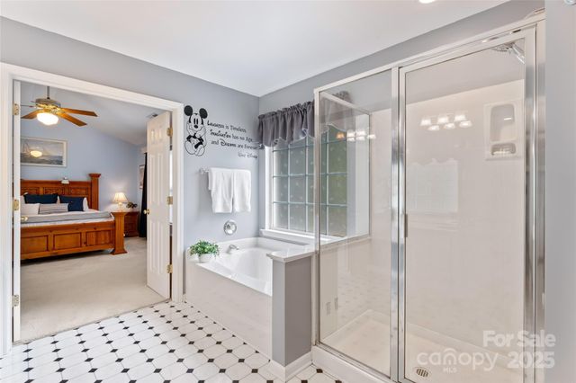 5630 Cambridge Bay Drive, Charlotte, NC 28269
