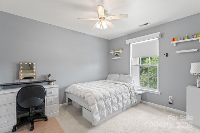 5630 Cambridge Bay Drive, Charlotte, NC 28269