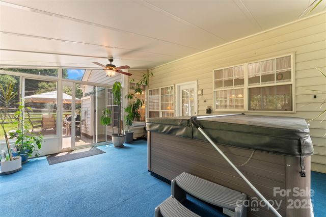 5630 Cambridge Bay Drive, Charlotte, NC 28269