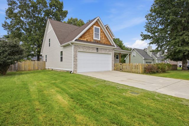 157 Willow Creek Drive, Soddy Daisy, TN 37379