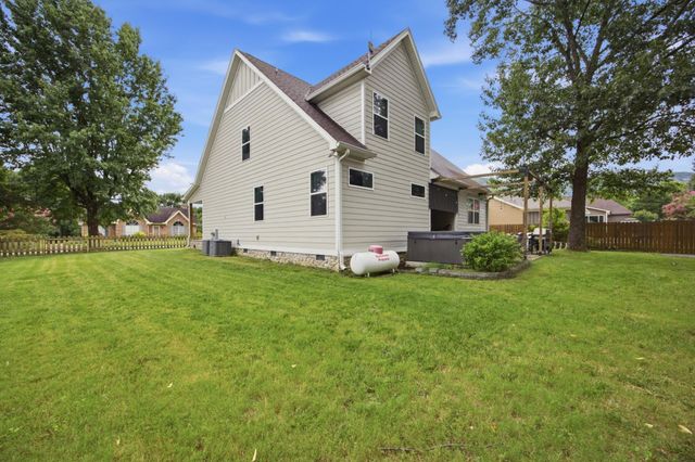 157 Willow Creek Drive, Soddy Daisy, TN 37379