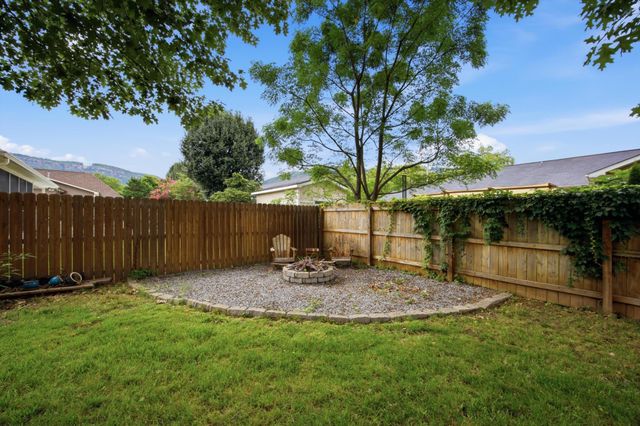 157 Willow Creek Drive, Soddy Daisy, TN 37379
