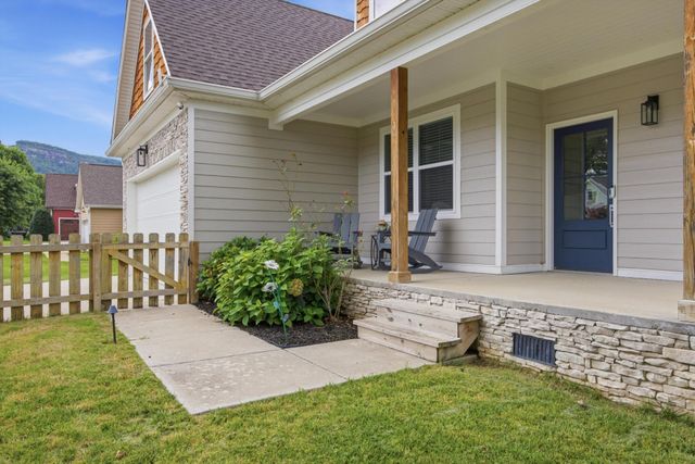 157 Willow Creek Drive, Soddy Daisy, TN 37379
