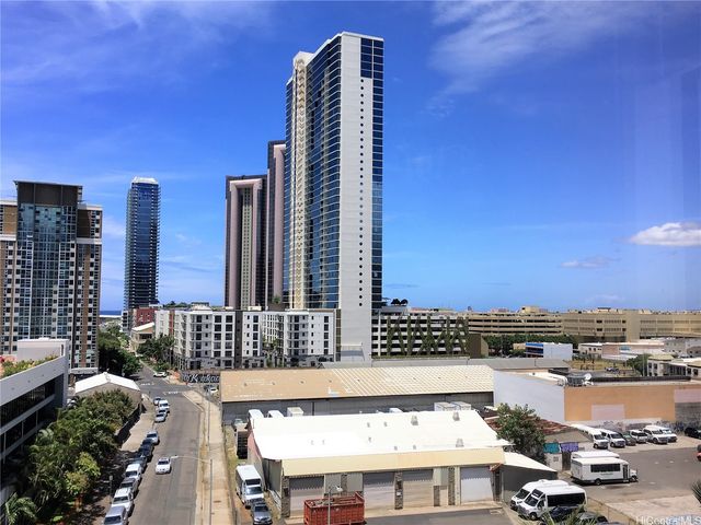 600 Queen Street 711, Honolulu, HI 96813