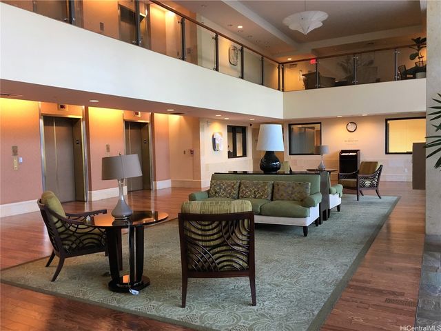 600 Queen Street 711, Honolulu, HI 96813