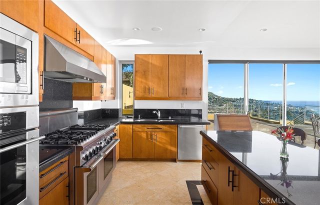 31402 Ceanothus Drive, Laguna Beach, CA 92651