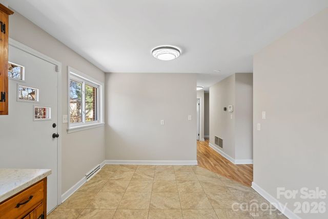 19 Browndale Road, Asheville, NC 28805