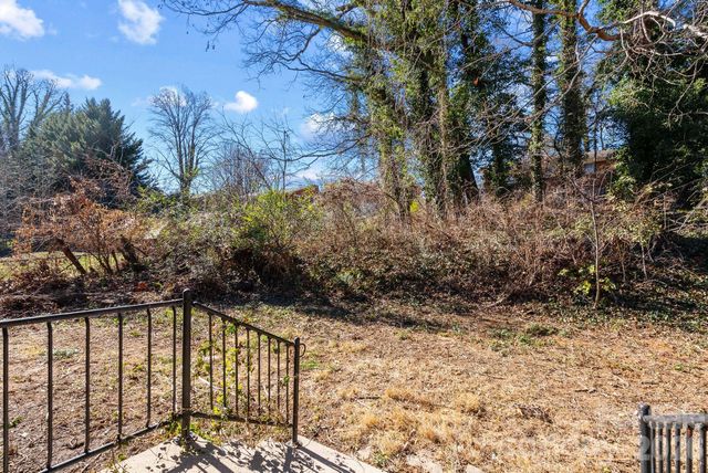 19 Browndale Road, Asheville, NC 28805