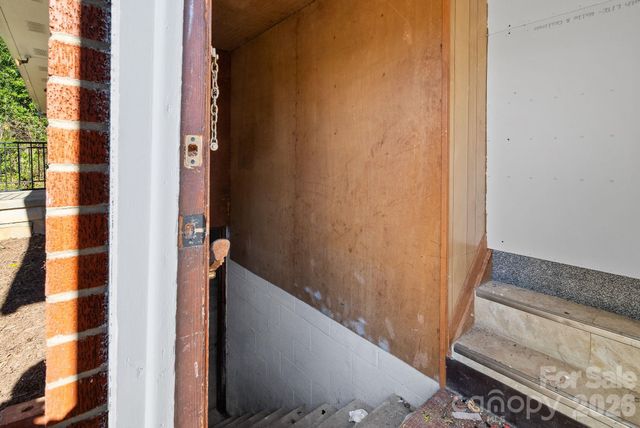 19 Browndale Road, Asheville, NC 28805