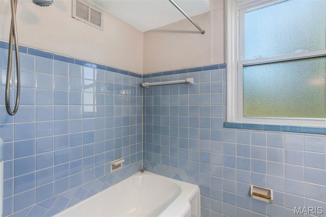 517 S Harrison Avenue, Kirkwood, MO 63122