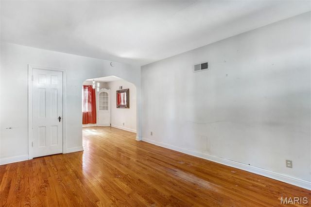 517 S Harrison Avenue, Kirkwood, MO 63122