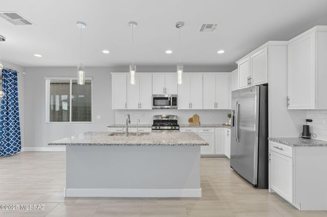 12100 E Ryscott Circle, Vail, AZ 85641