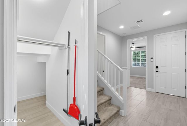 12100 E Ryscott Circle, Vail, AZ 85641