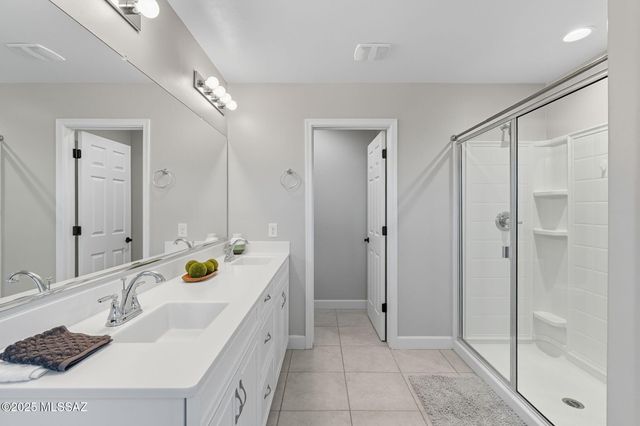 12100 E Ryscott Circle, Vail, AZ 85641