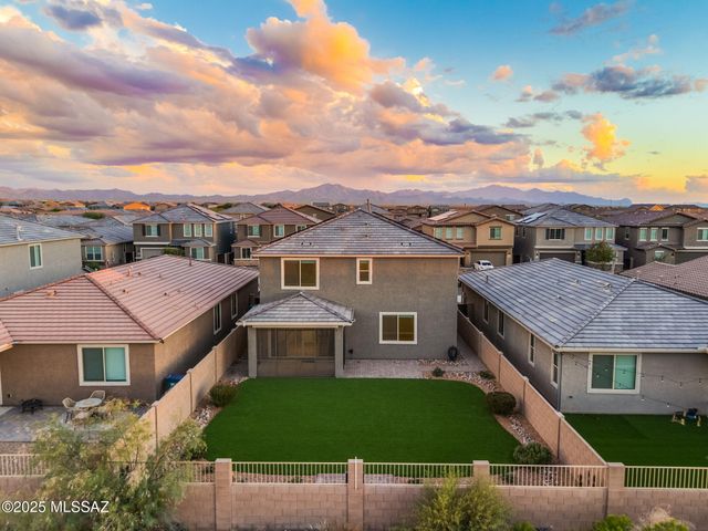 12100 E Ryscott Circle, Vail, AZ 85641