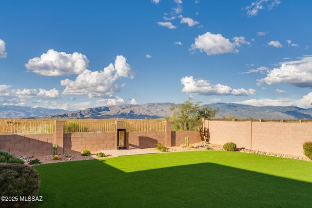 12100 E Ryscott Circle, Vail, AZ 85641