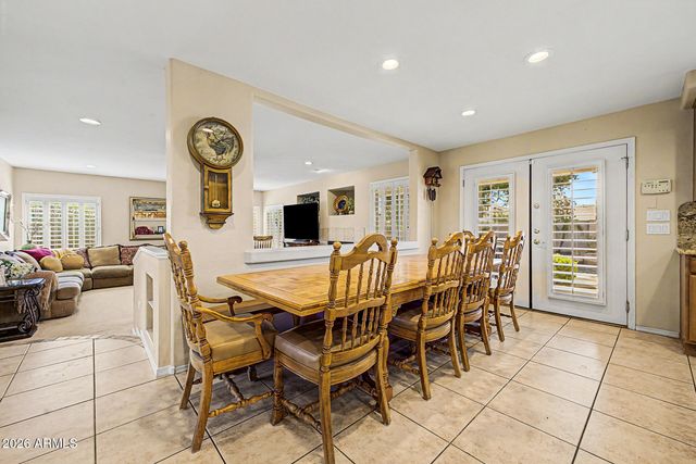 3907 E INDIGO BAY Drive, Gilbert, AZ 85234
