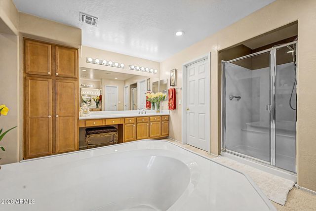 3907 E INDIGO BAY Drive, Gilbert, AZ 85234