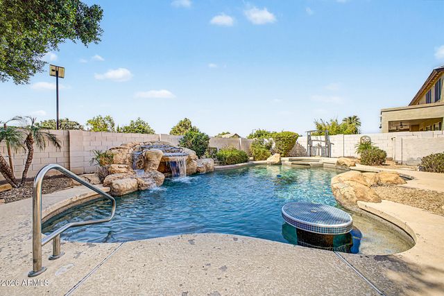 3907 E INDIGO BAY Drive, Gilbert, AZ 85234