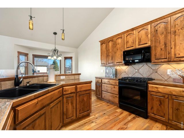 5219 Kanawha Ln, Evans, CO 80634