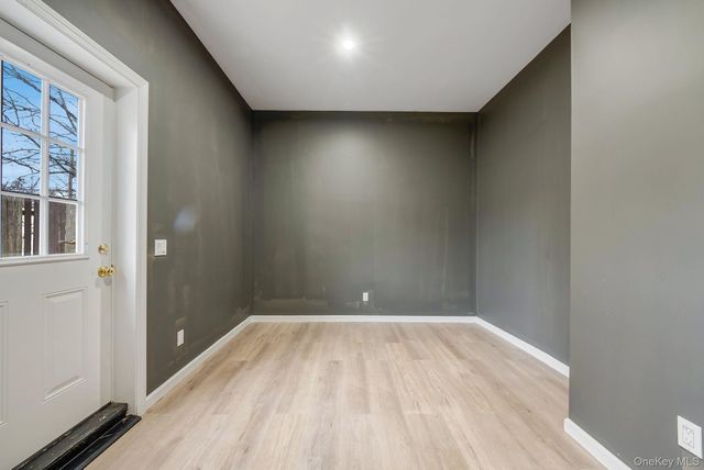 36 Maple Lane, Shirley, NY 11967