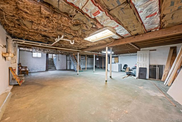 36 Maple Lane, Shirley, NY 11967