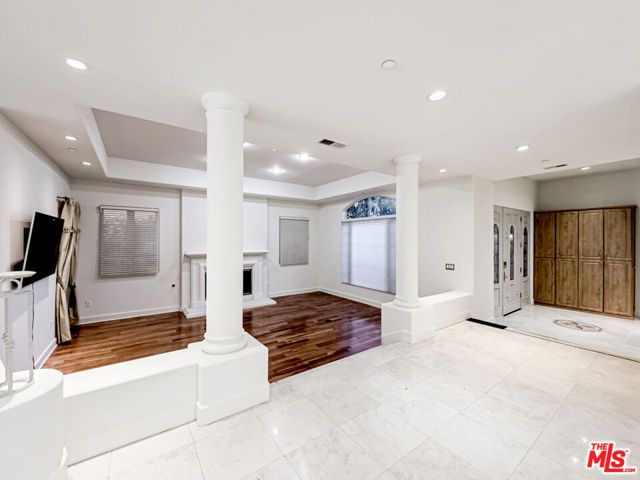 12626 Promontory Road, Los Angeles, CA 90049