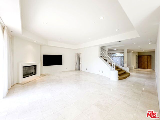 12626 Promontory Road, Los Angeles, CA 90049