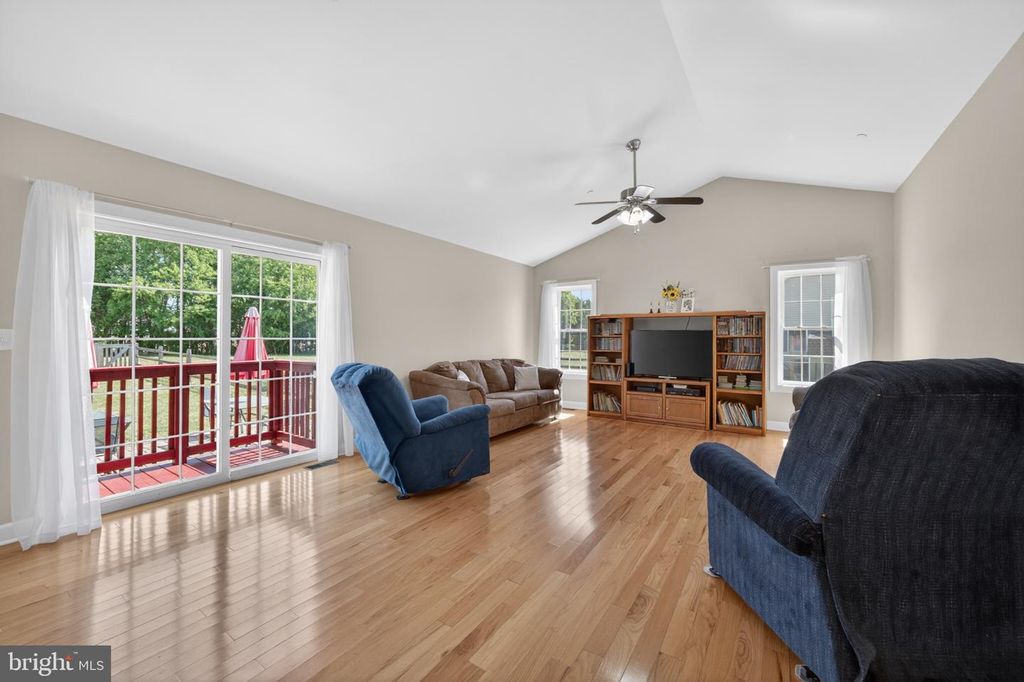 Image 18 of property listing at 23283 MAGNOLIA HILLS RD, Denton, MD 21629