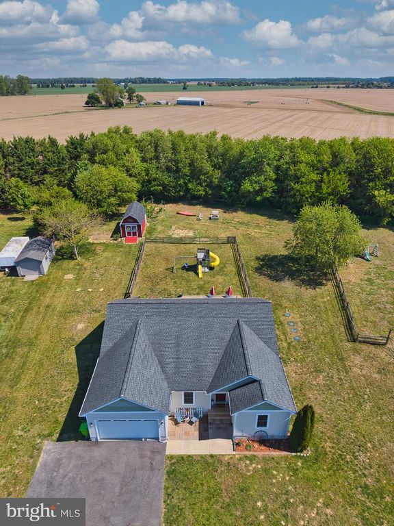Image 3 of property listing at 23283 MAGNOLIA HILLS RD, Denton, MD 21629