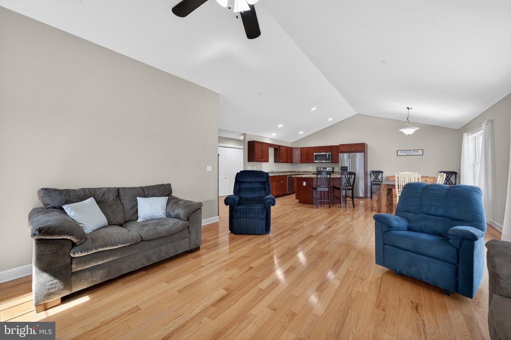 Image 22 of property listing at 23283 MAGNOLIA HILLS RD, Denton, MD 21629
