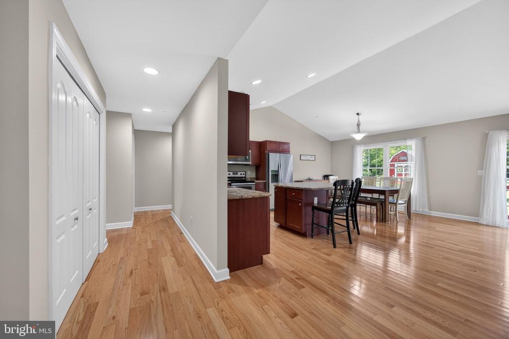 Image 8 of property listing at 23283 MAGNOLIA HILLS RD, Denton, MD 21629