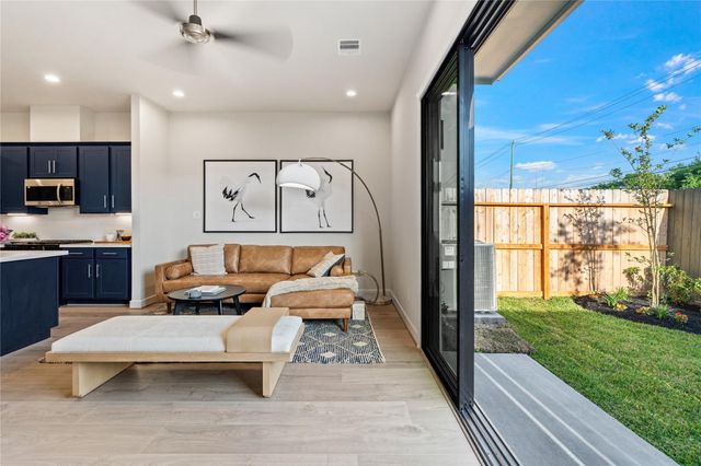 3923 Willowbend Point Drive, Houston, TX 77025