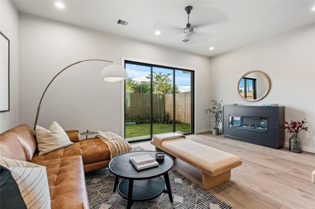 3923 Willowbend Point Drive, Houston, TX 77025
