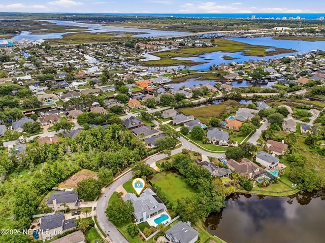14627 CRYSTAL VIEW Lane, Jacksonville, FL 32250