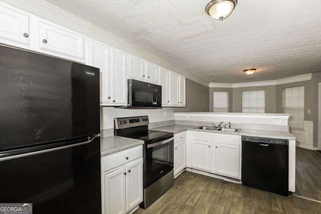 11235 James Madison Drive, Hampton, GA 30228