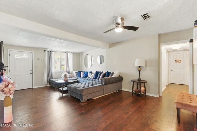4842 DONCASTER Avenue, Jacksonville, FL 32208