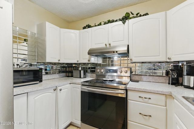 4842 DONCASTER Avenue, Jacksonville, FL 32208