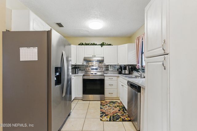 4842 DONCASTER Avenue, Jacksonville, FL 32208