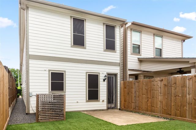 818 Olive Street B, Houston, TX 77007