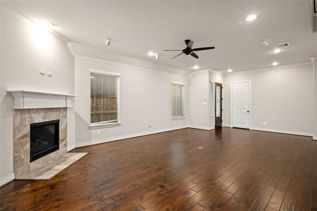 818 Olive Street B, Houston, TX 77007