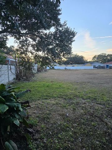 5625 ROSEMONT AVENUE, Tampa, FL 33614