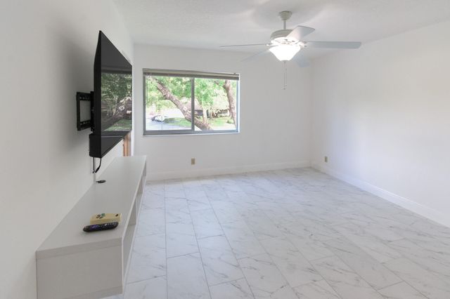 4899 Sable Pine Circle A2, West Palm Beach, FL 33417